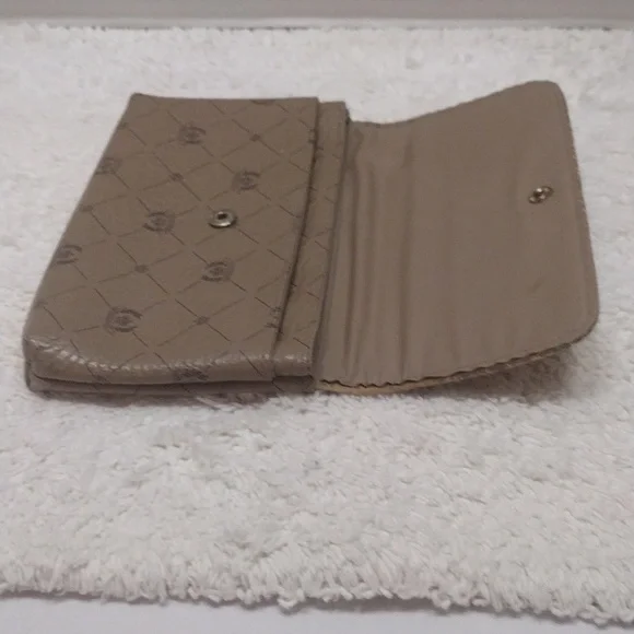 Sasson Beige Clutch Purse - Picture 7 of 11